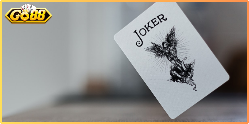 Game Bài Joker - Chiến Thuật Đánh Bài Đỉnh Cao, Dễ Thắng 2 Mỗi người chơi sẽ được chia số lượng bài nhất định tùy theo luật bàn